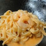 エビのアメリケーヌクリームソースの生パスタ（フェットチーネ）     