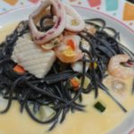 イカスミスパゲッティのウニクリームソース